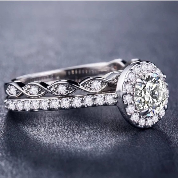 Silver Two-Piece Halo Ring Set Size 6 White Sapphire - Picture 2 of 6